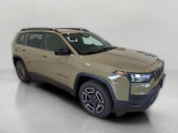 Jeep Cherokee Laredo 4x4 2026 — side view