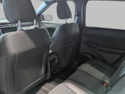 Jeep Cherokee Laredo 4x4 2026 — side view