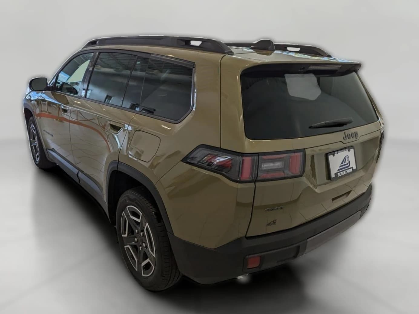 Jeep Cherokee Laredo 4x4 2026 — side view