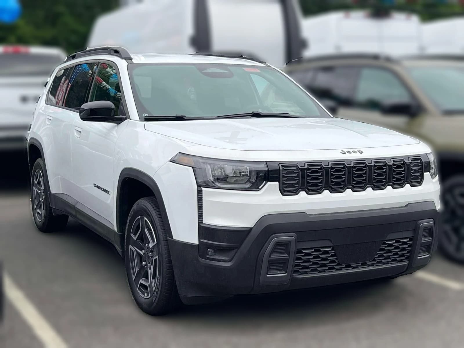 Jeep Cherokee Laredo 4x4 2026 — side view
