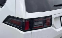 Jeep Cherokee Laredo 4x4 2026 — side view