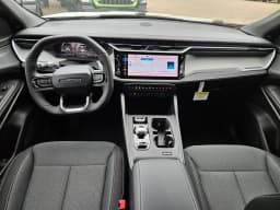 Jeep Cherokee Laredo 4x4 2026 — side view