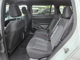 Jeep Cherokee Laredo 4x4 2026 — side view