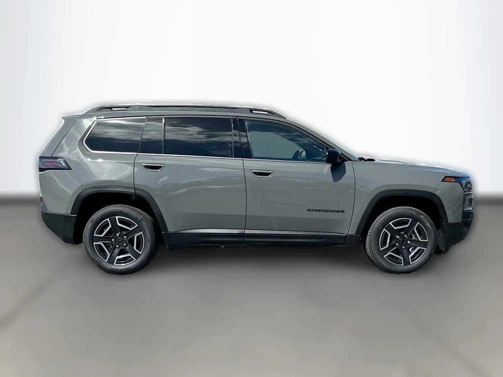 Jeep Cherokee Laredo 4x4 2026 — side view