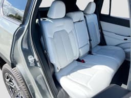 Jeep Cherokee Laredo 4x4 2026 — side view
