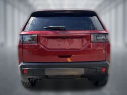 Jeep Cherokee Laredo 4x4 2026 — side view