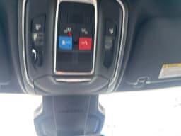 Jeep Cherokee Laredo 4x4 2026 — side view