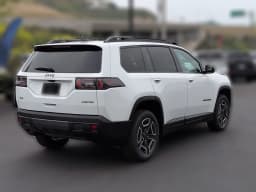 Jeep Cherokee Limited 4x4 2026 — side view