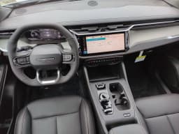 Jeep Cherokee Limited 4x4 2026 — side view