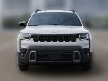 Jeep Cherokee Laredo 4x4 2026 — side view