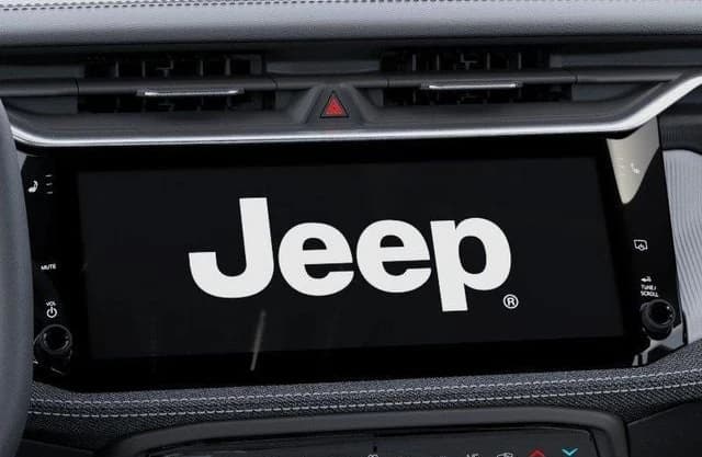 Jeep Cherokee Laredo 4x4 2026 — side view