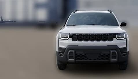 Jeep Cherokee Laredo 4x4 2026 — side view