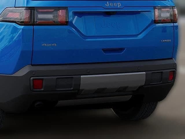 Jeep Cherokee Laredo 4x4 2026 — side view