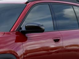 Jeep Cherokee Laredo 4x4 2026 — side view
