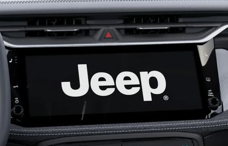 Jeep Cherokee Laredo 4x4 2026 — side view