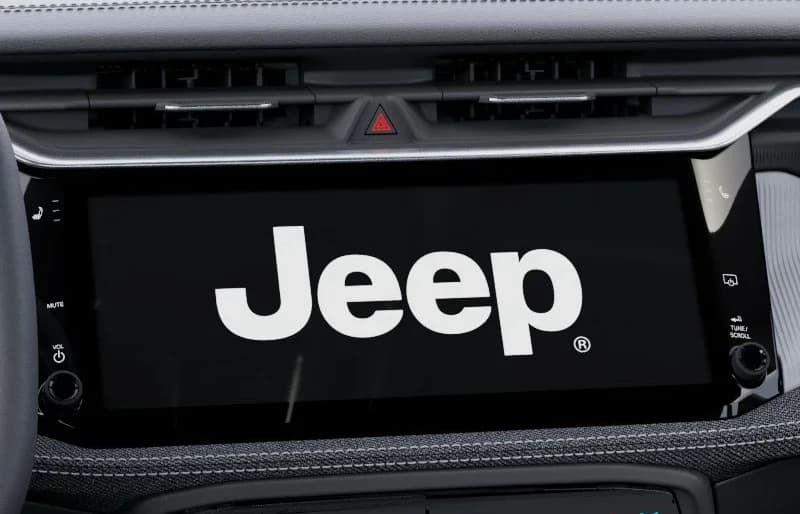 Jeep Cherokee Laredo 4x4 2026 — side view