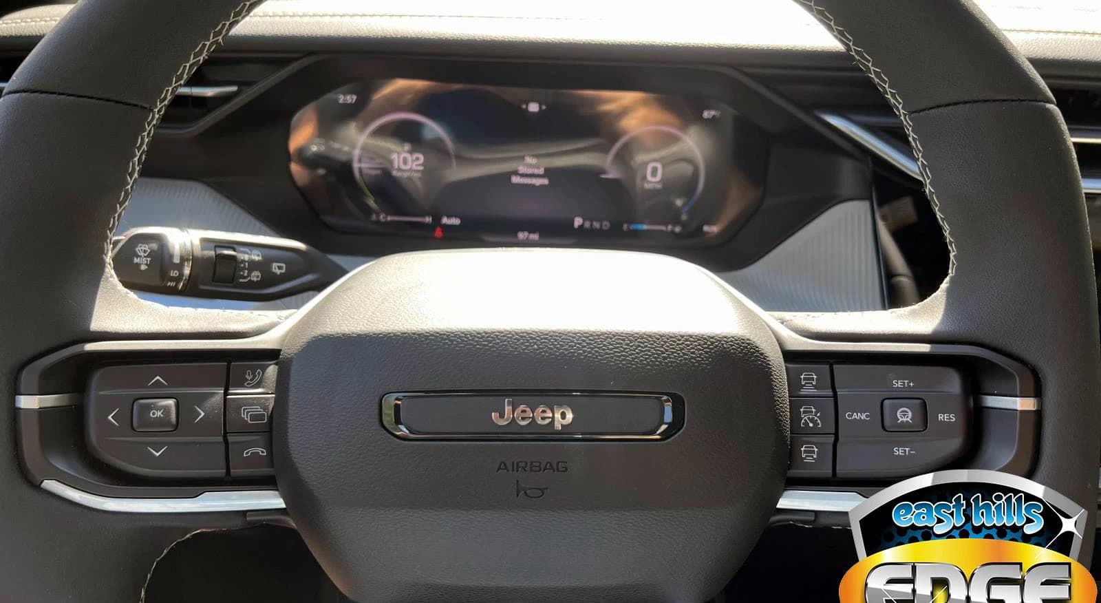 Jeep Cherokee Limited 4x4 2026 — side view