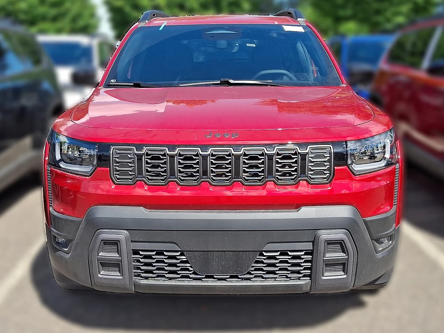 Jeep Cherokee Laredo 4x4 2026 — side view