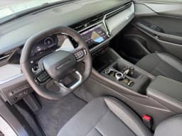 Jeep Cherokee Laredo 4x4 2026 — side view