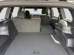 Jeep Cherokee Laredo 4x4 2026 — side view