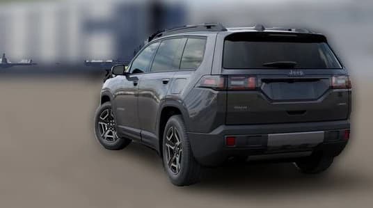 Jeep Cherokee Laredo 4x4 2026 — side view