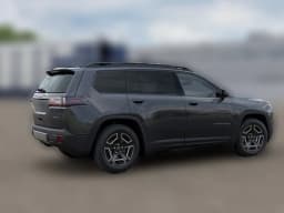 Jeep Cherokee Laredo 4x4 2026 — side view