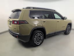 Jeep Cherokee Laredo 4x4 2026 — side view