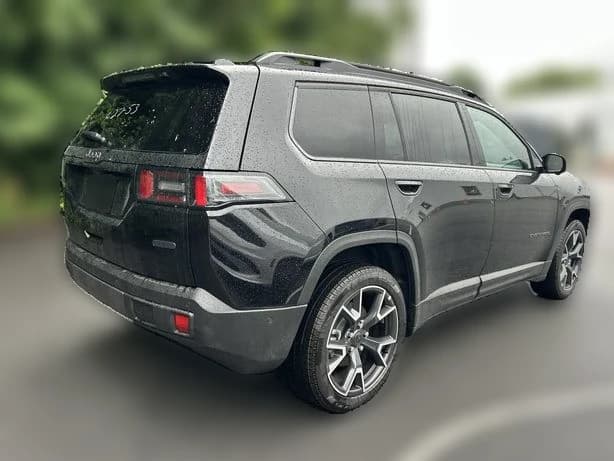 Jeep Cherokee Overland 4x4 2026 — side view