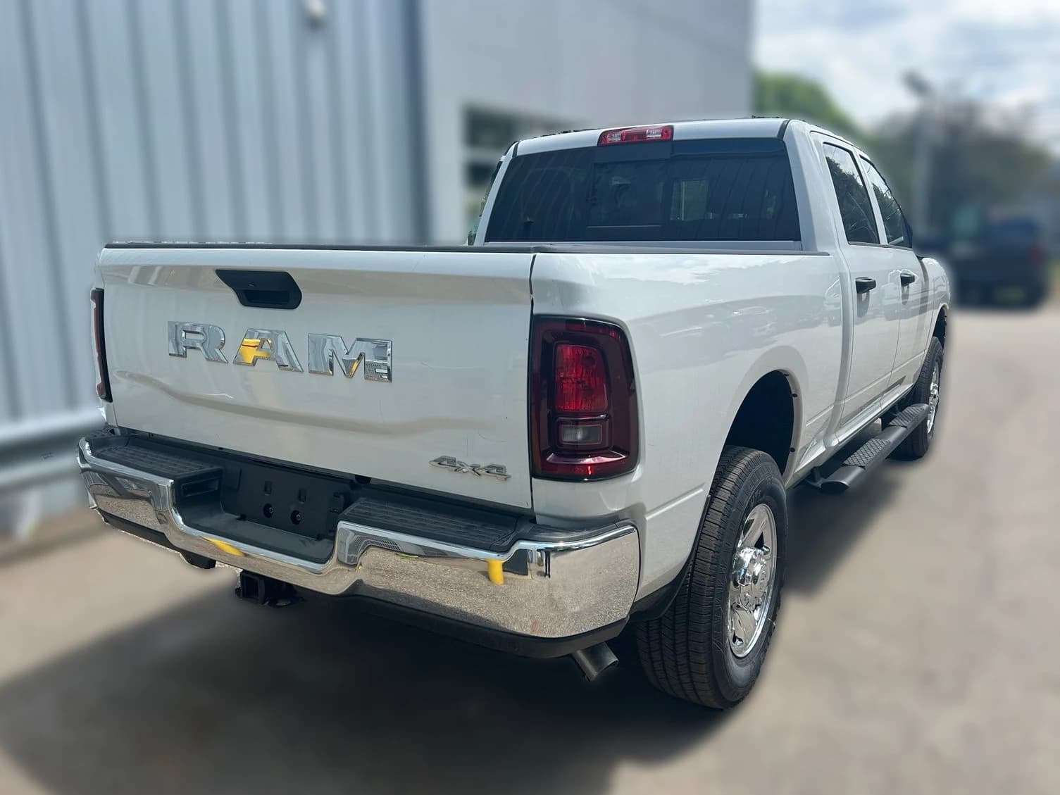 Ram 3500 Tradesman 4x4 Crew Cab 6'4" Box 2026 — side view