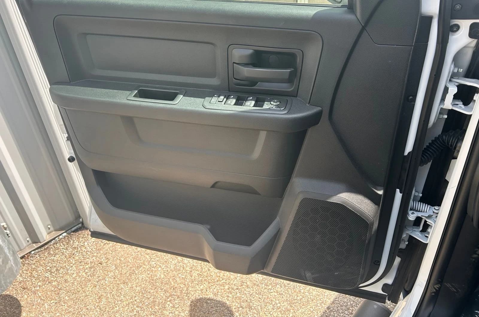 Ram 3500 Tradesman 4x4 Crew Cab 6'4" Box 2026 — side view