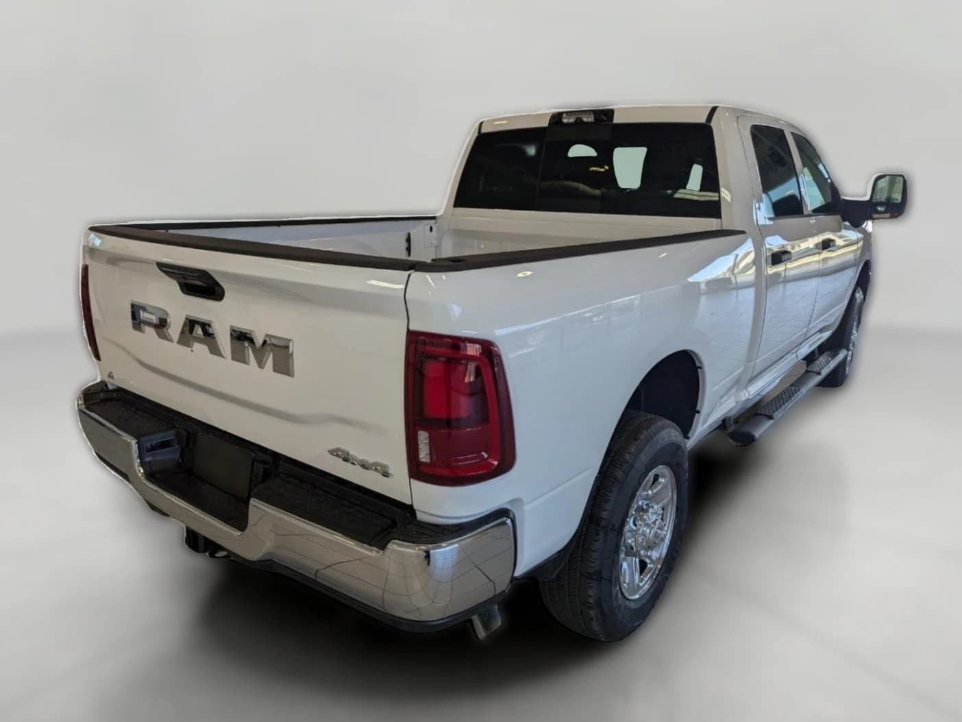 Ram 3500 Tradesman 4x4 Crew Cab 6'4" Box 2026 — side view