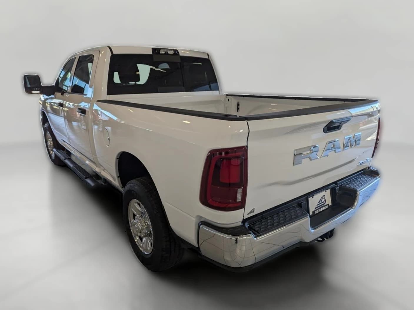 Ram 3500 Tradesman 4x4 Crew Cab 6'4" Box 2026 — side view