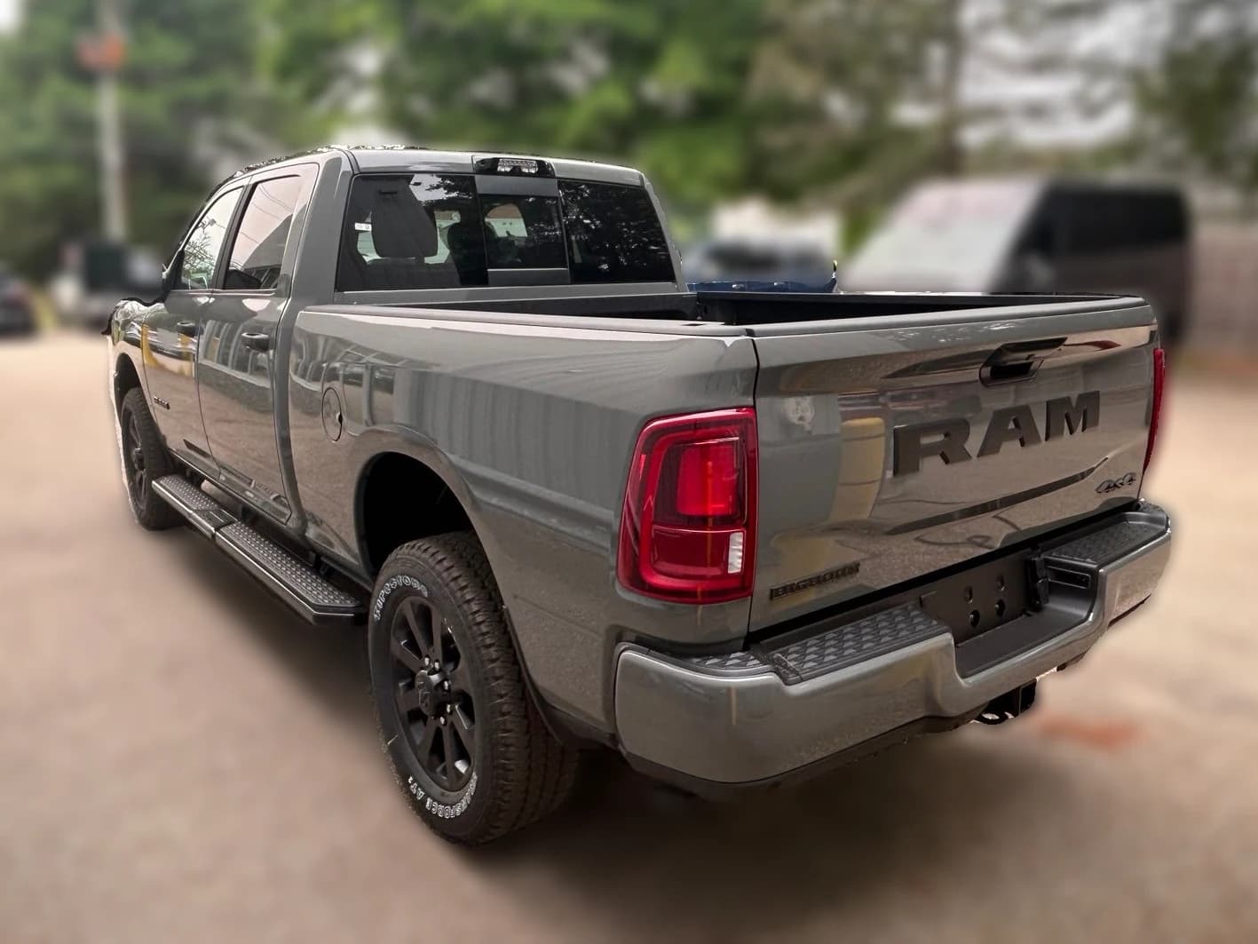 Ram 3500 Big Horn 4x4 Crew Cab 6'4" Box 2026 — side view