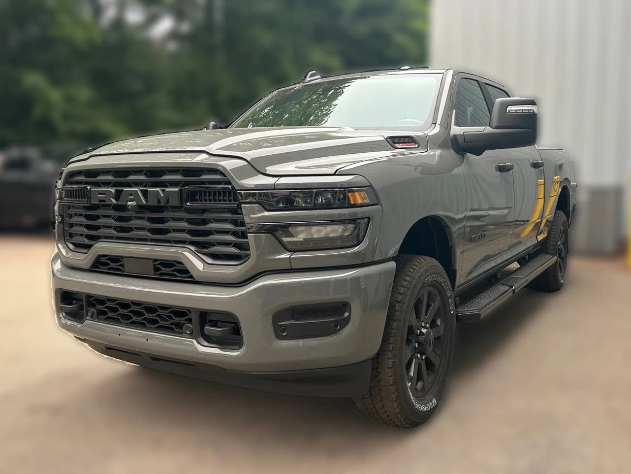 Ram 3500 Big Horn 4x4 Crew Cab 6'4" Box 2026 — side view