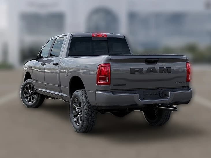 Ram 3500 Big Horn 4x4 Crew Cab 6'4" Box 2027 — side view