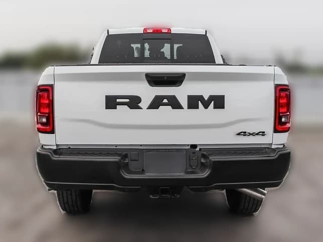Ram 3500 Tradesman 4x4 Crew Cab 8' Box 2026 — side view