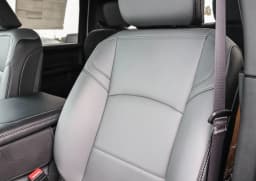 Ram 3500 Tradesman 4x4 Crew Cab 8' Box 2026 — side view