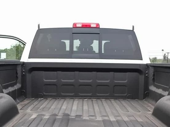 Ram 3500 Tradesman 4x4 Crew Cab 8' Box 2026 — side view