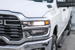 Ram 3500 Tradesman 4x4 Crew Cab 8' Box 2026 — side view