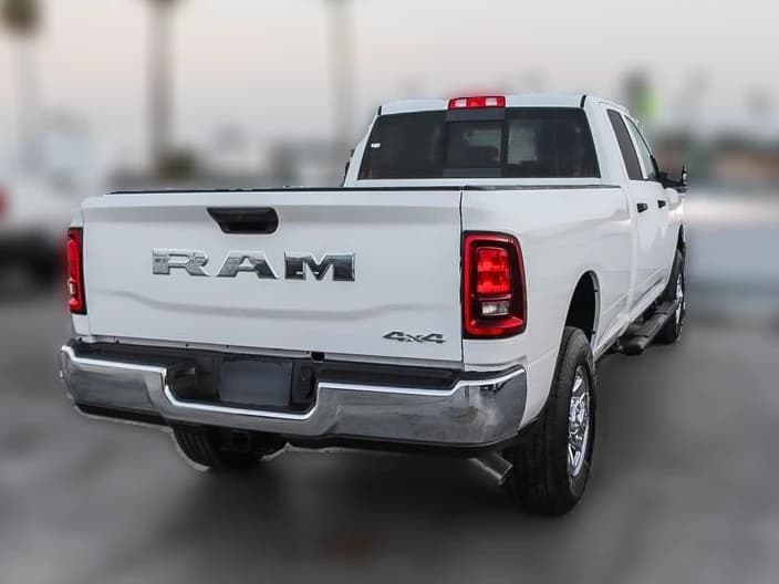 Ram 3500 Tradesman 4x4 Crew Cab 8' Box 2026 — side view