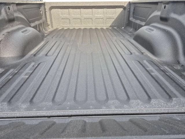 Ram 3500 Tradesman 4x4 Crew Cab 8' Box 2027 — side view