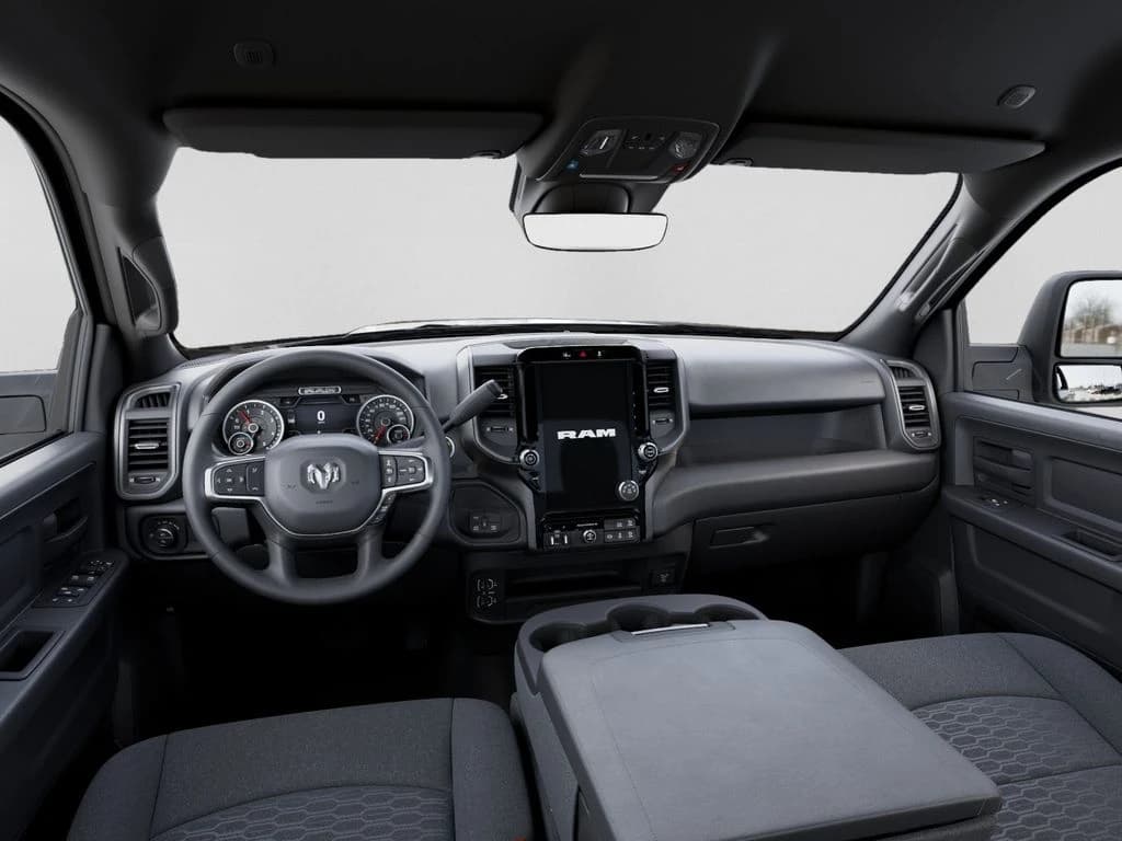 Ram 3500 Tradesman 4x4 Crew Cab 8' Box 2026 — side view