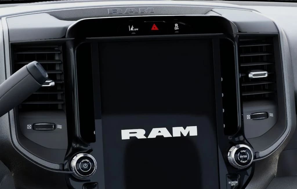 Ram 3500 Tradesman 4x4 Crew Cab 8' Box 2026 — side view