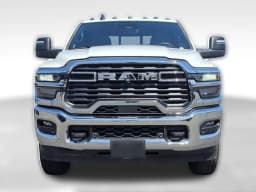 Ram 3500 Tradesman 4x4 Crew Cab 8' Box 2026 — side view