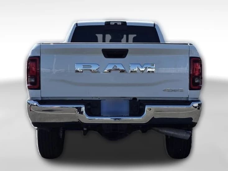 Ram 3500 Tradesman 4x4 Crew Cab 8' Box 2026 — side view