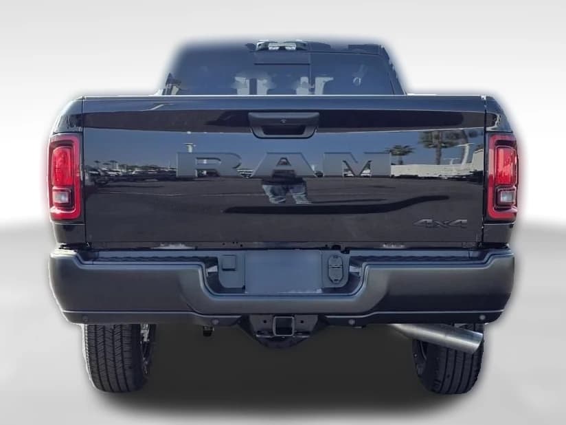 Ram 3500 Tradesman 4x4 Crew Cab 8' Box 2026 — side view