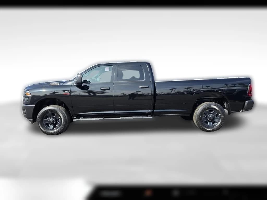 Ram 3500 Tradesman 4x4 Crew Cab 8' Box 2026 — side view