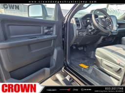 Ram 3500 Tradesman 4x4 Crew Cab 8' Box 2026 — side view