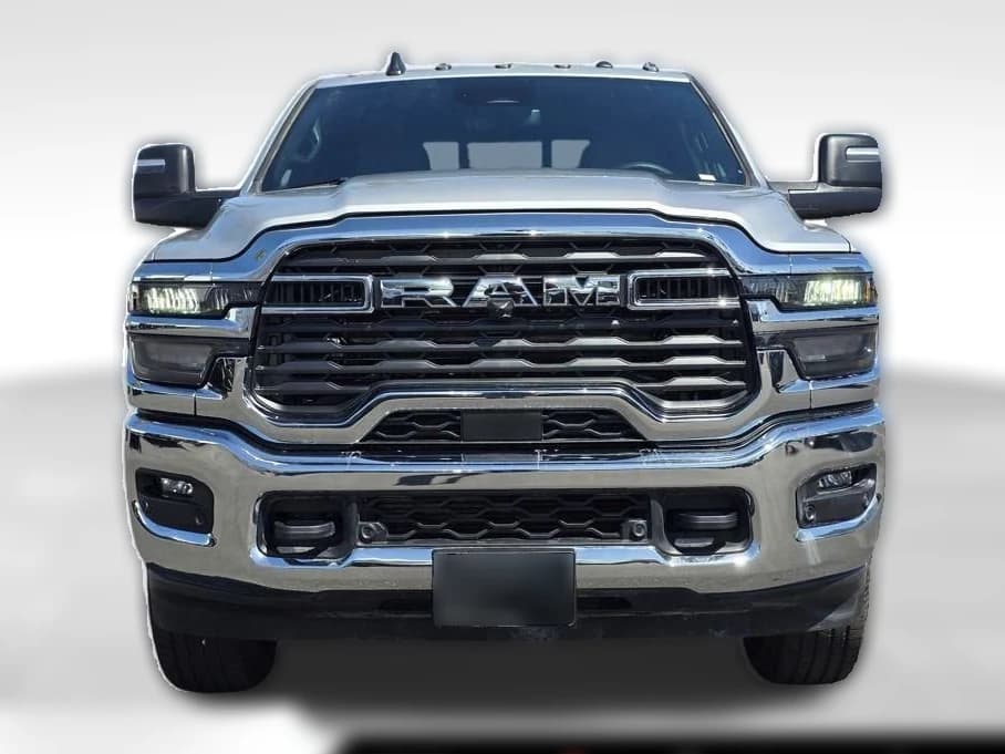 Ram 3500 Tradesman 4x4 Crew Cab 8' Box 2026 — side view