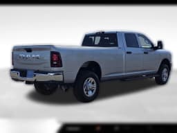 Ram 3500 Tradesman 4x4 Crew Cab 8' Box 2026 — side view